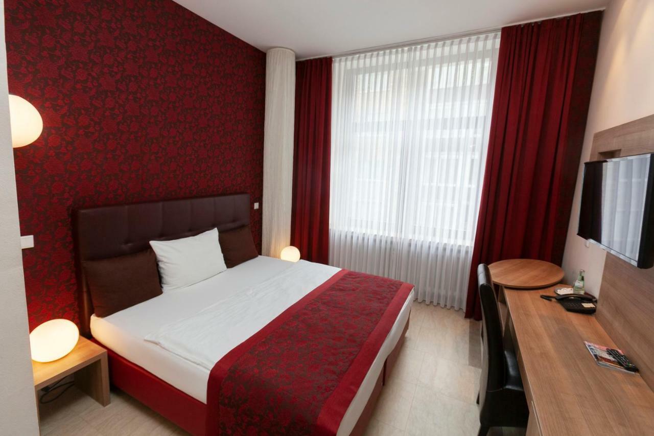 דיסלדורף Hotel Prinz Anton מראה חיצוני תמונה