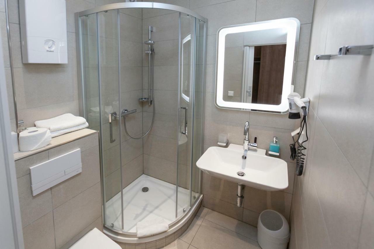 דיסלדורף Hotel Prinz Anton מראה חיצוני תמונה